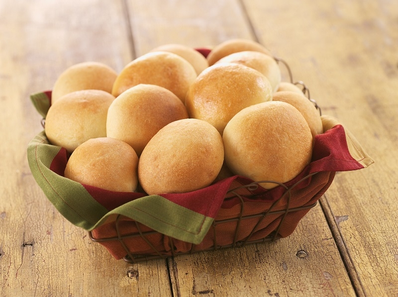 Baker and Baker Orth Thaw N Bake Yeast Sweet Roll, 2 Ounce -- 210 per case.