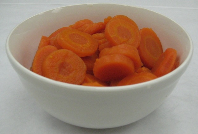 Libbys Medium Sliced Carrots, 14.5 oz.can, 24 cans per case