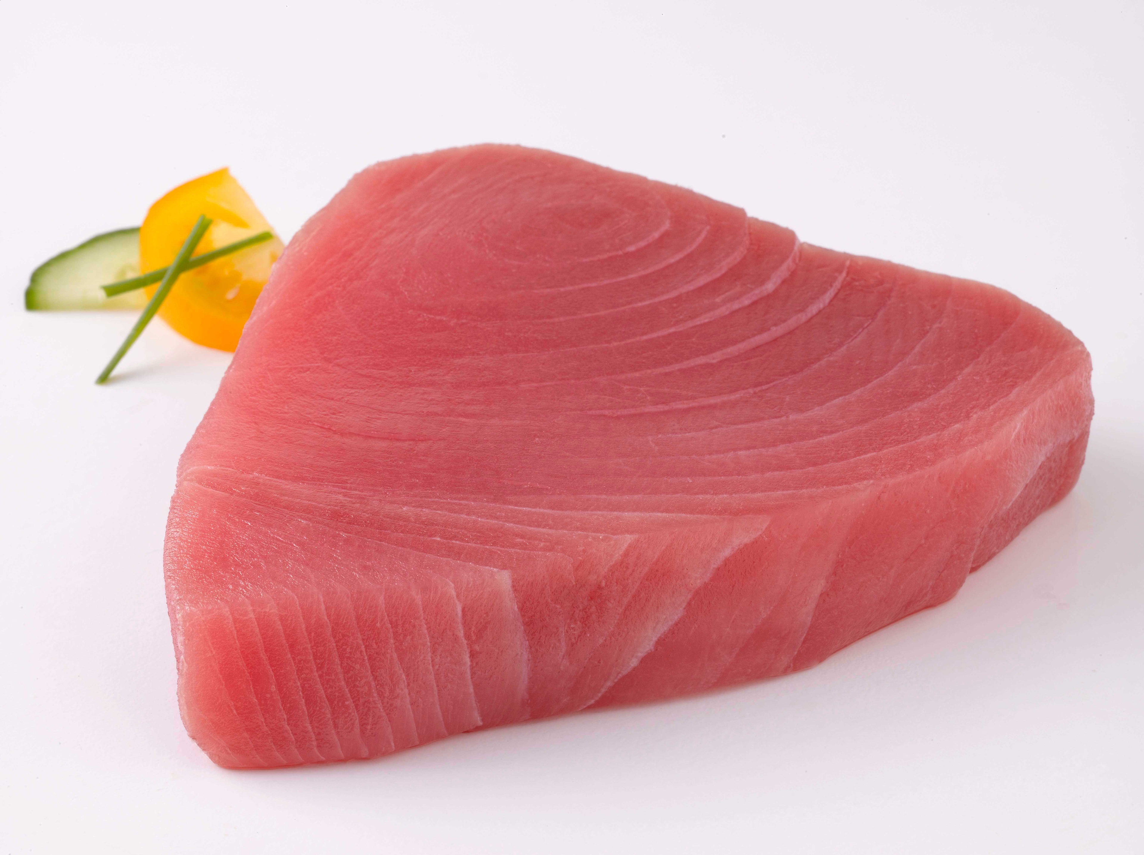 Oyster Bay Co Treated Skinless Boneless Ahi Tuna Steak, 6 Ounce.