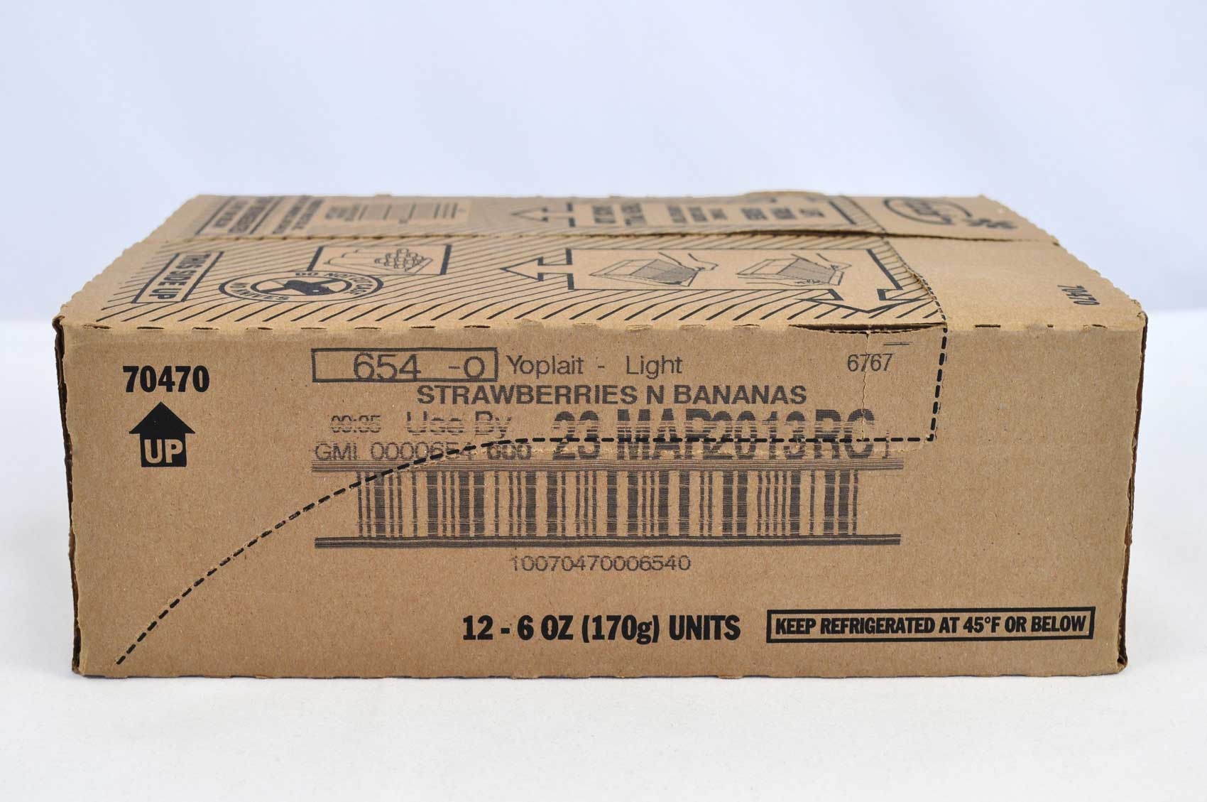 Yoplait Light Strawberry Banana Smoothie Yogurt, 6 Ounce -- 12 per case.