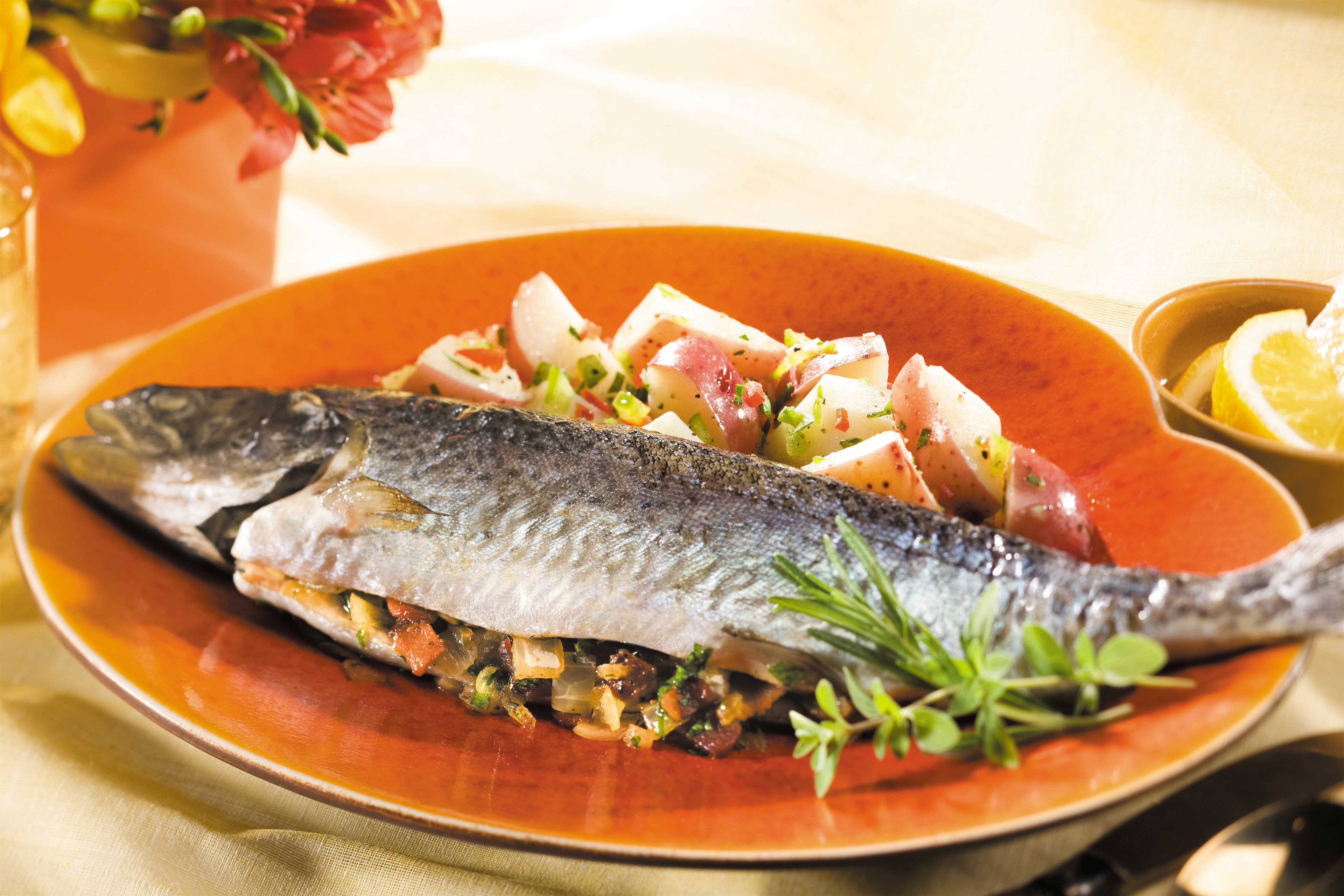 Clear Springs Dressed Rainbow Trout, 10 Ounce.