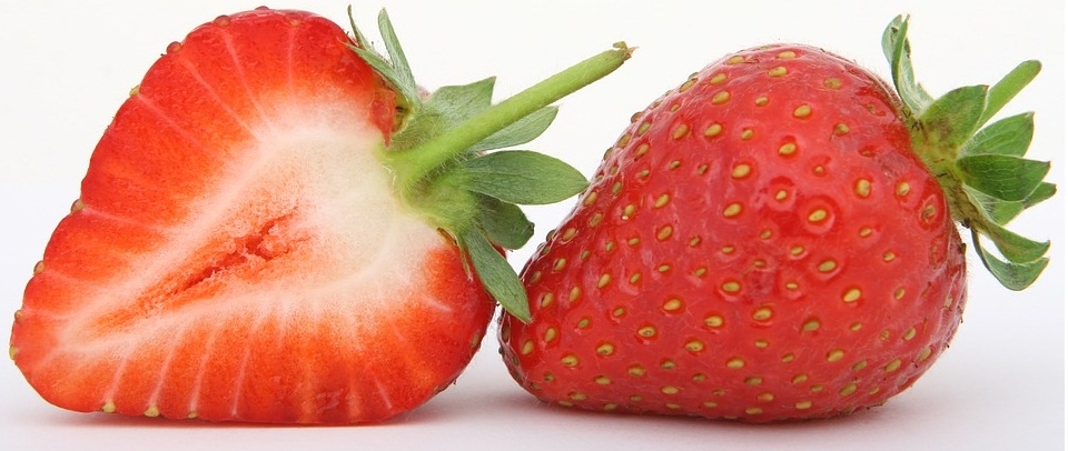 Commodity Fruit Sliced Strawberry, 5 Pound -- 2 per case.