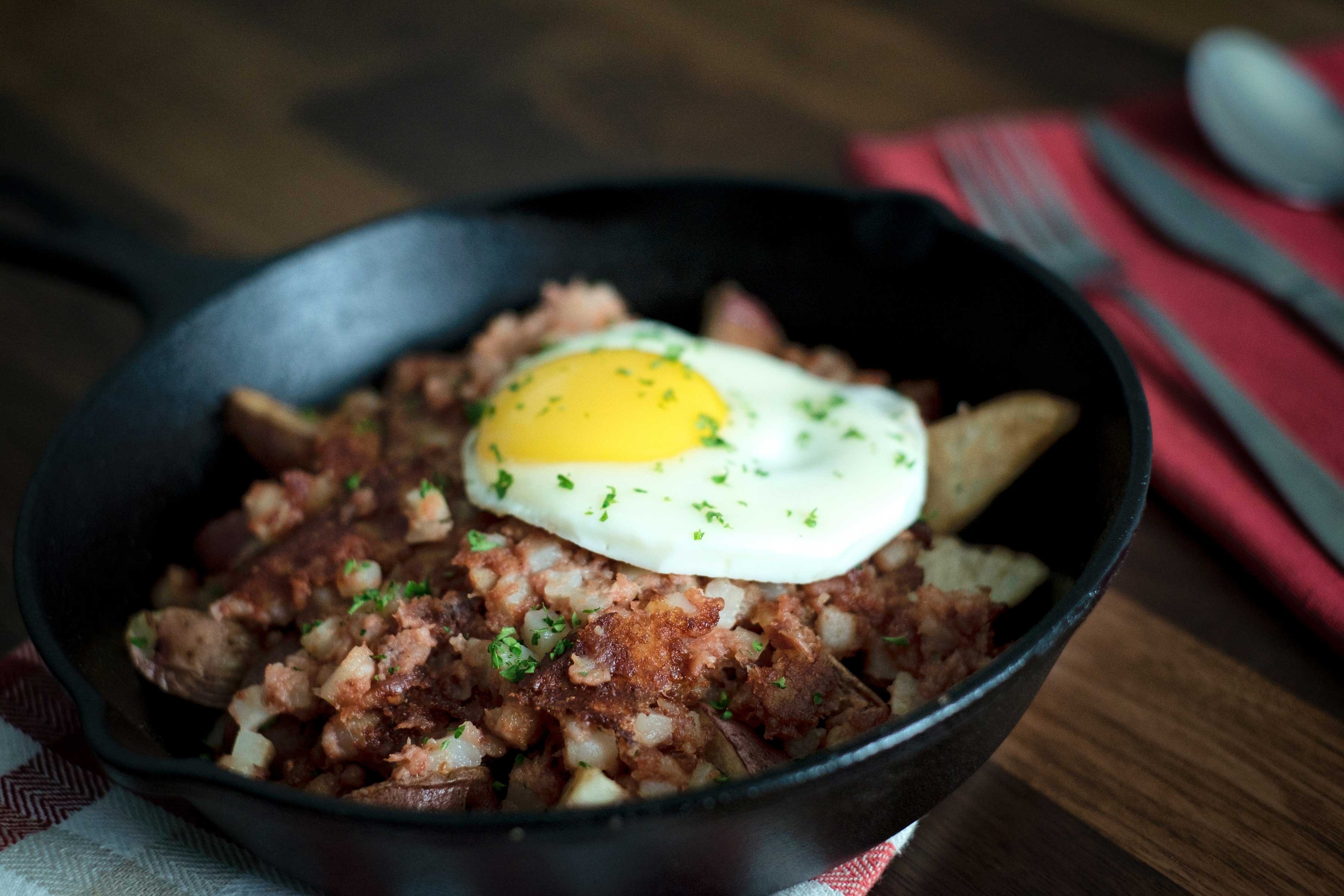 Hash Silver Skillet Corned Beef, lb. 10 Can -- 6 Per Case