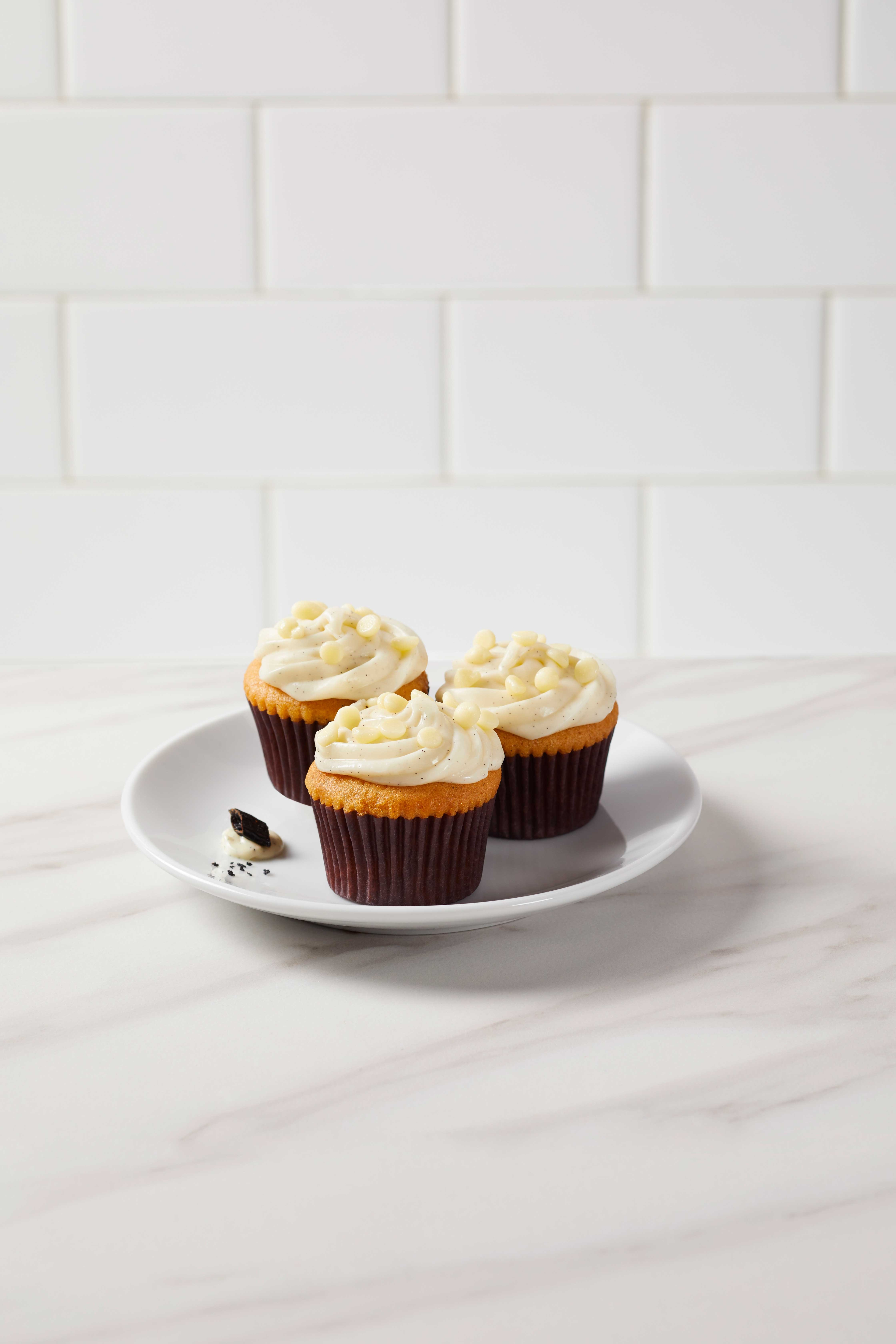 The Cheesecake Factory Bakery Vanilla Bean Mini Cake Bite, 1.1 ounce -- 60 per case