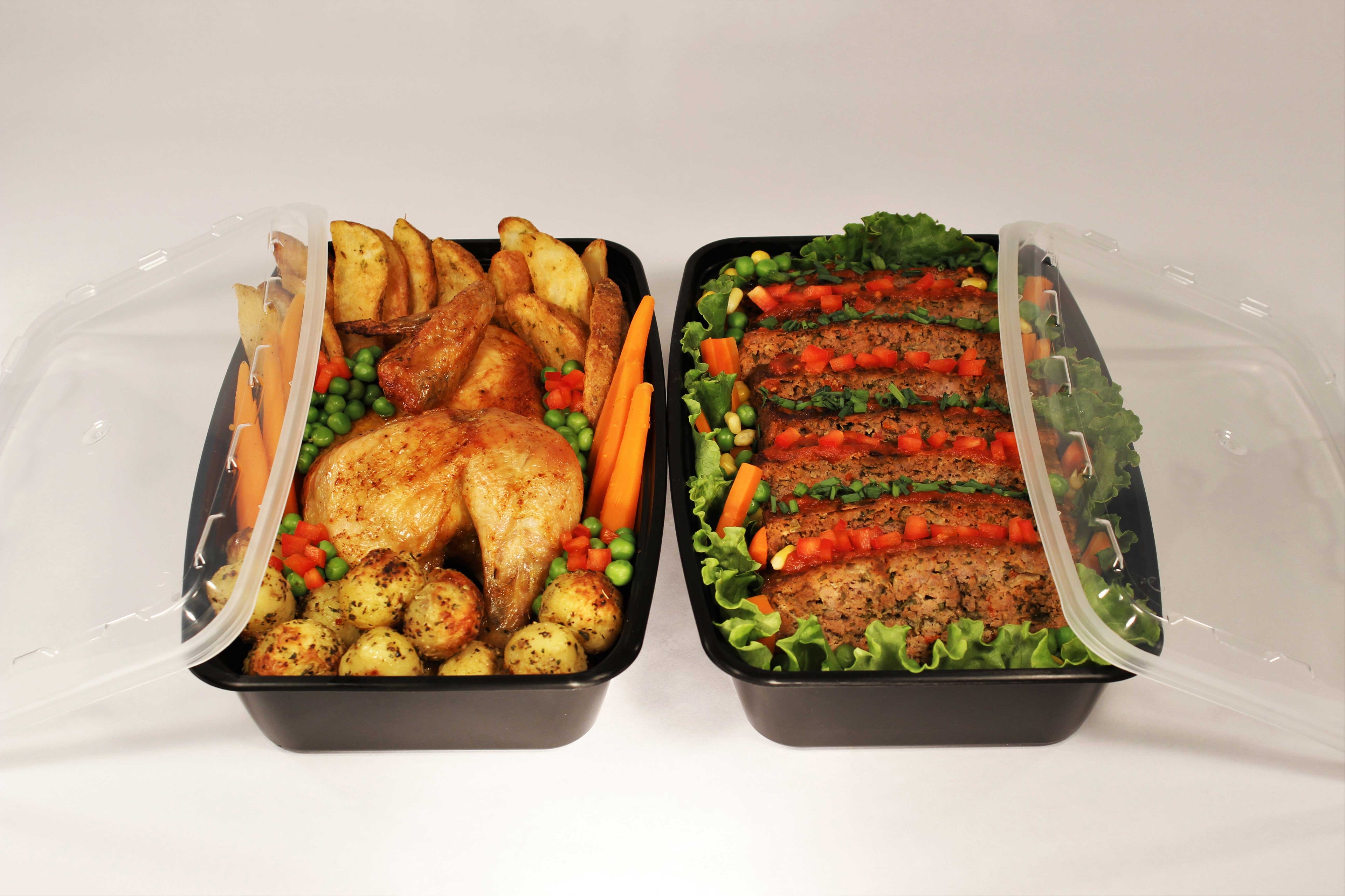 Cube Rectangular Black Reusable Plastic Food Container with Clear Lid Set, 56 Ounce -- 100 set per case.