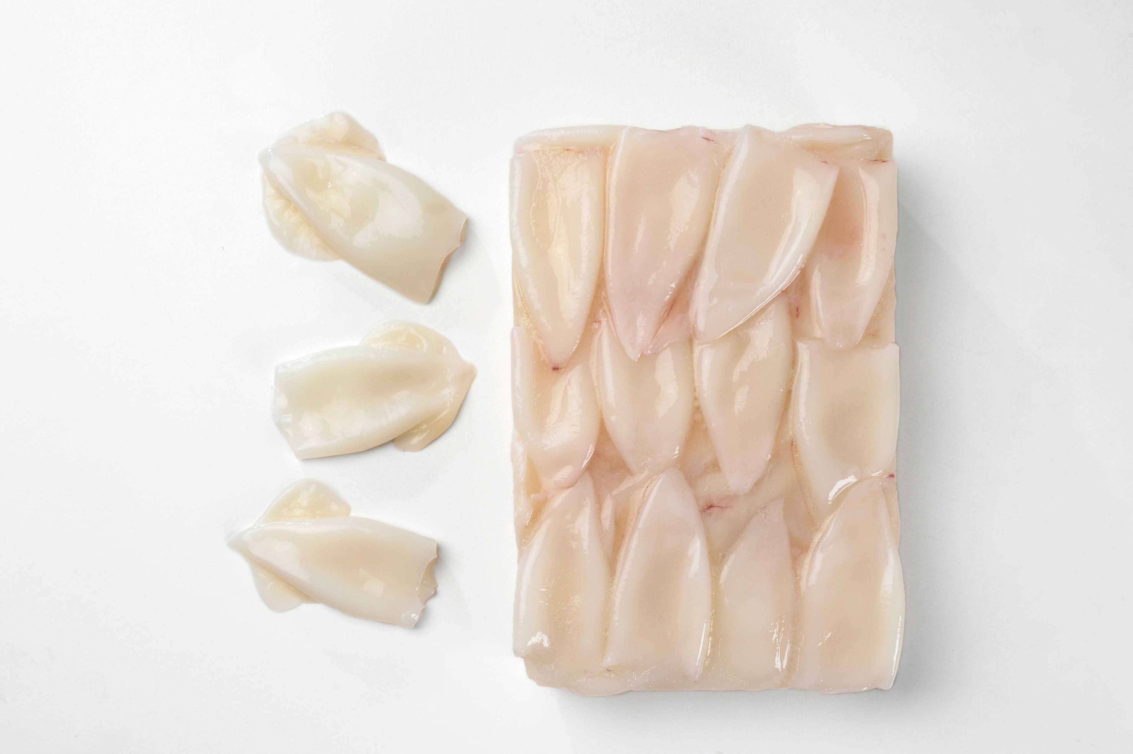 Pana Pesca Traditionally Cleaned Squid Tubes - 3/5 inch Tubes, 2.5 Pound -- 4 per case.