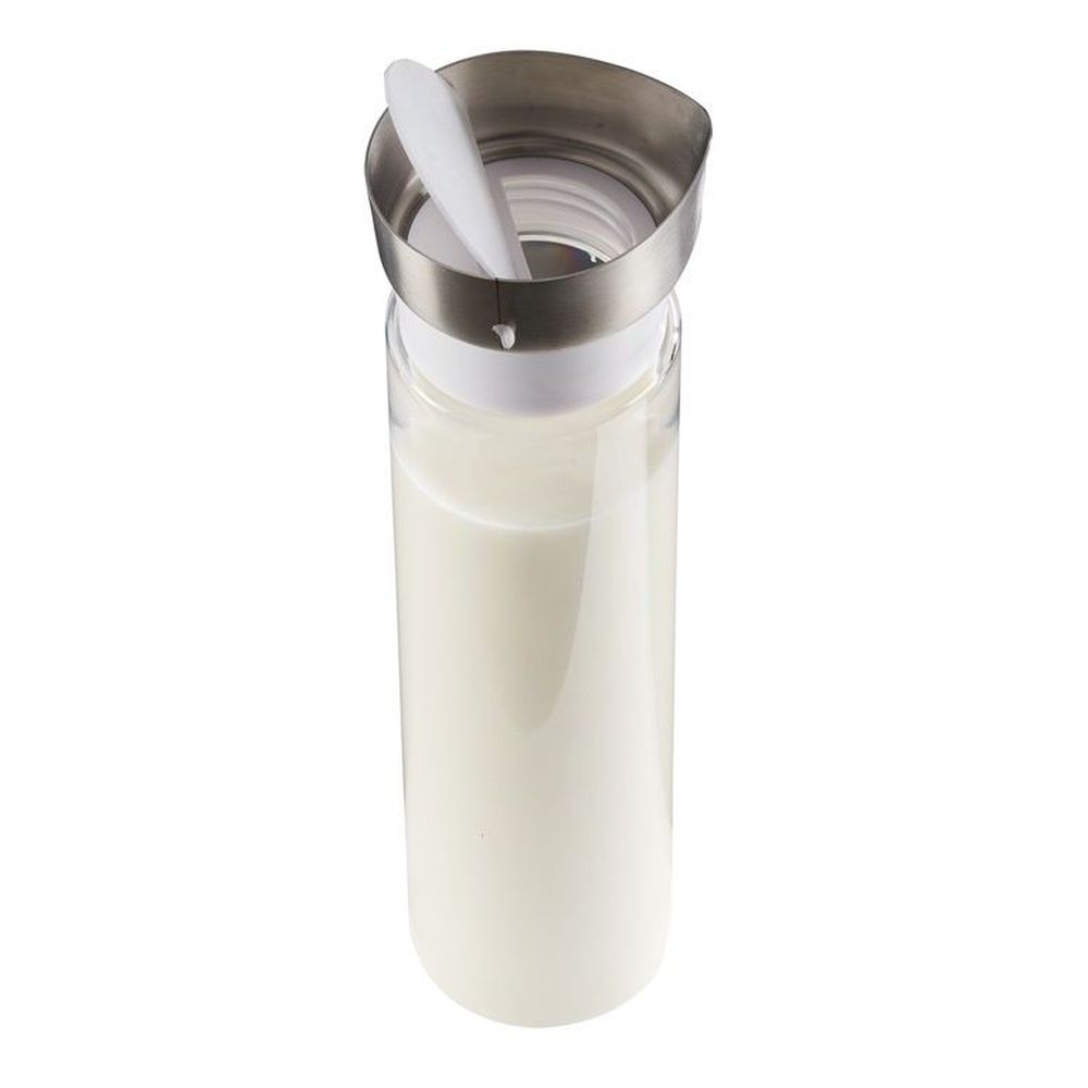 Cal-Mil 34 Ounce Polycarbonate Carafe with Hinged Closing Lid, 4 inch Dia. x 10 inch Height