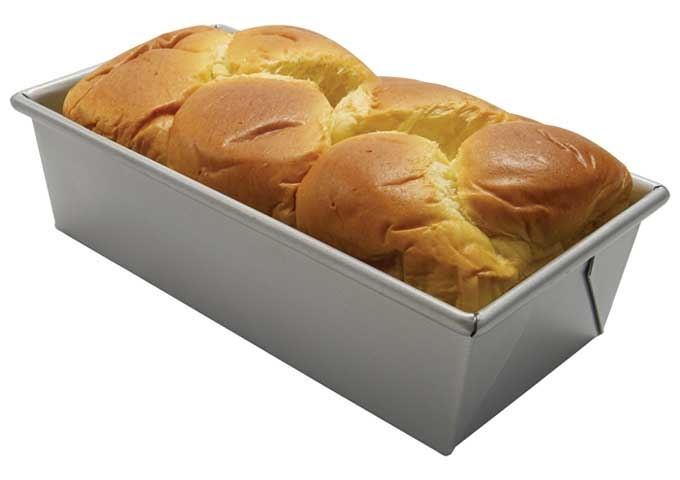 Winco Aluminized Steel Loaf Pan with Silicon Glaze, 9 x 4 1/2 xx 2 3/4 inch -- 12 per case