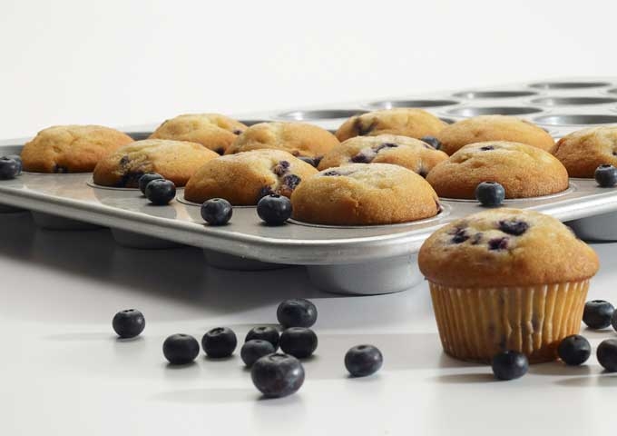 Winco 26 Gauge Glazed Aluminized Steel 48 Cup Mini Muffin Pan, 2.1 Ounce -- 4 per case