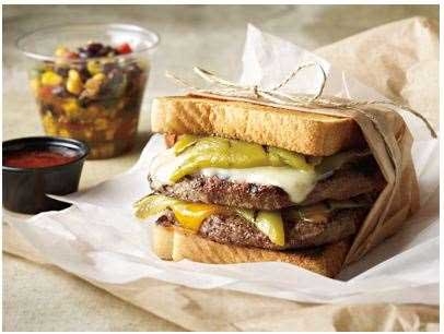Maverick Unseasoned Homestyle Wide Patty, 4 Ounce -- 40 per case