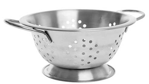 Tablecraft Stainless Steel Mini Colander, 8.625 x 6.375 x 3.25 inch -- 6 per case.