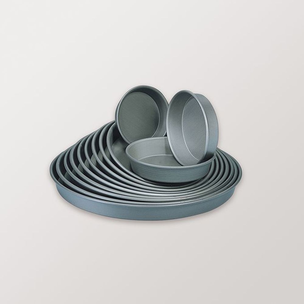 American Metalcraft 9000 Series Hard Coat Anodized Aluminum Tapered Pizza Pan, 9 x 8 x 2 inch