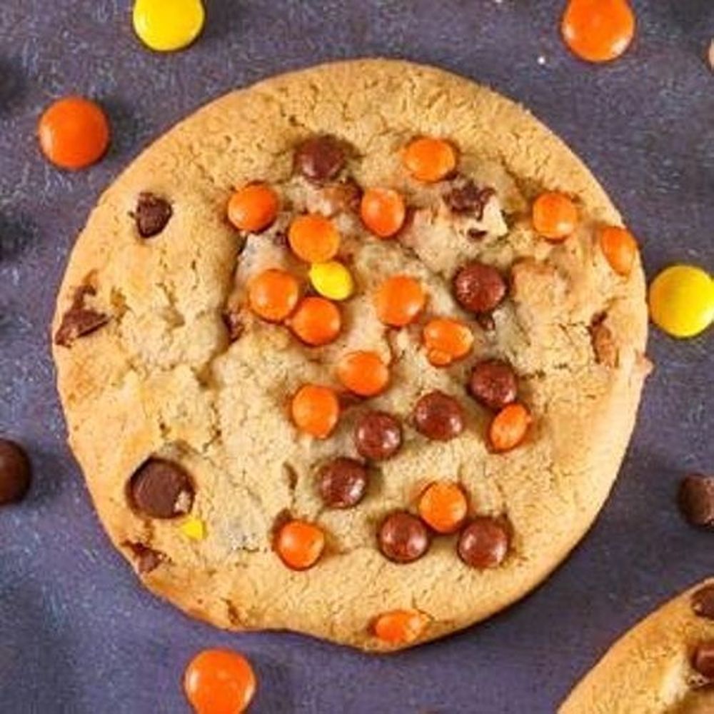 Davids Cookies Decadent Peanut Butter and Chocolate Chip Cookie Dough with Reeses Pieces, 4.5 Ounce -- 80 per case