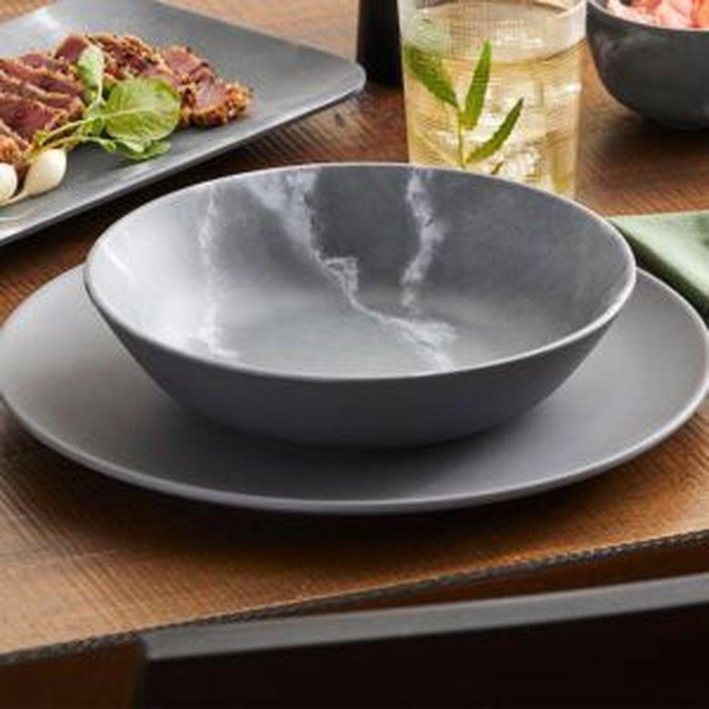 Product gallery 104963210