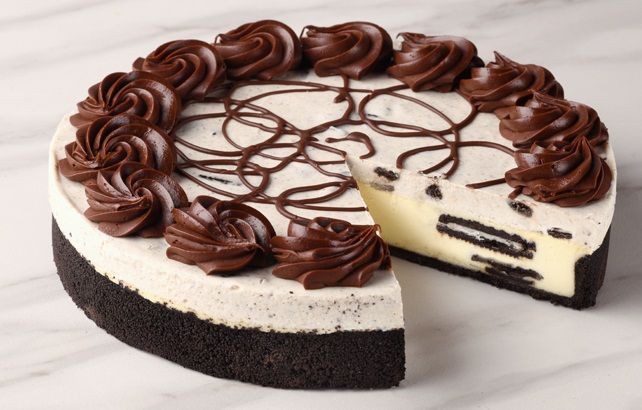 The Cheesecake Factory Bakery Oreo Cookies And Cream Cheesecake, 10 Inch -- 2 Per Case