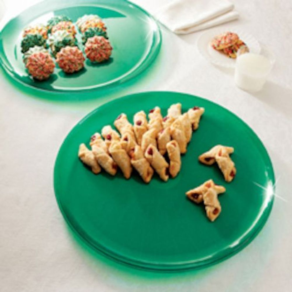 Party Tray Plastic Green Holiday 12 Inch Round Tray, 25 Count -- 25 Per Case