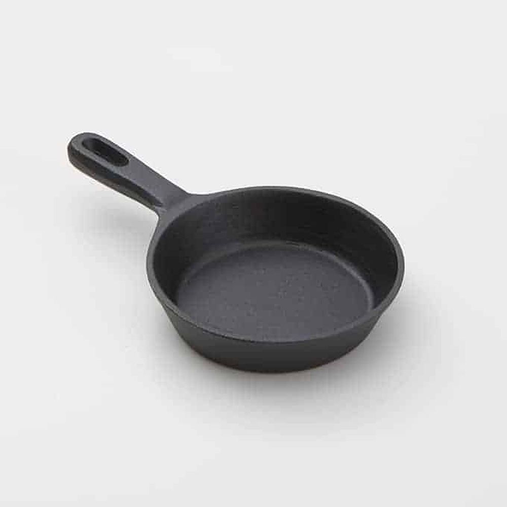 American Metalcraft Black Cast Iron Frying Pan, 8.5 Ounce Capacity