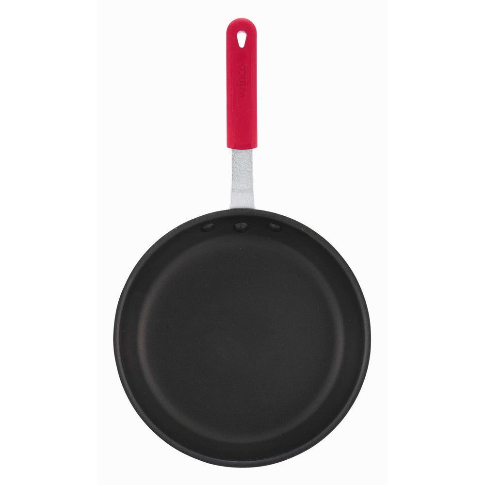 Winco Majestic Quantum2 Non Stick Coating Aluminum Fry Pan With Silicone Sleeve, 8 Inch -- 6 Per Case