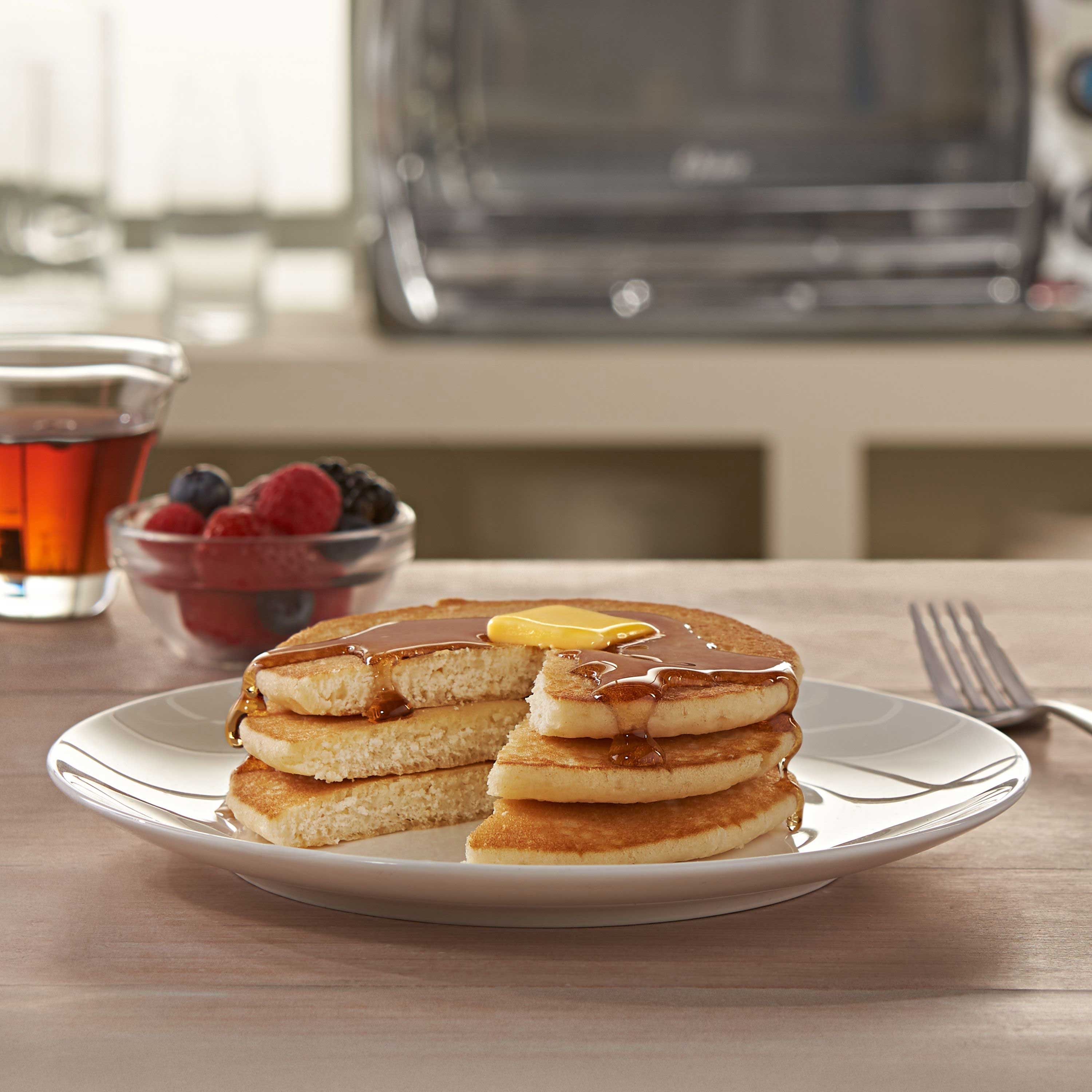 Kellogg's Eggo Buttermilk Pancakes, 1.36 Ounce -- 144 per case.