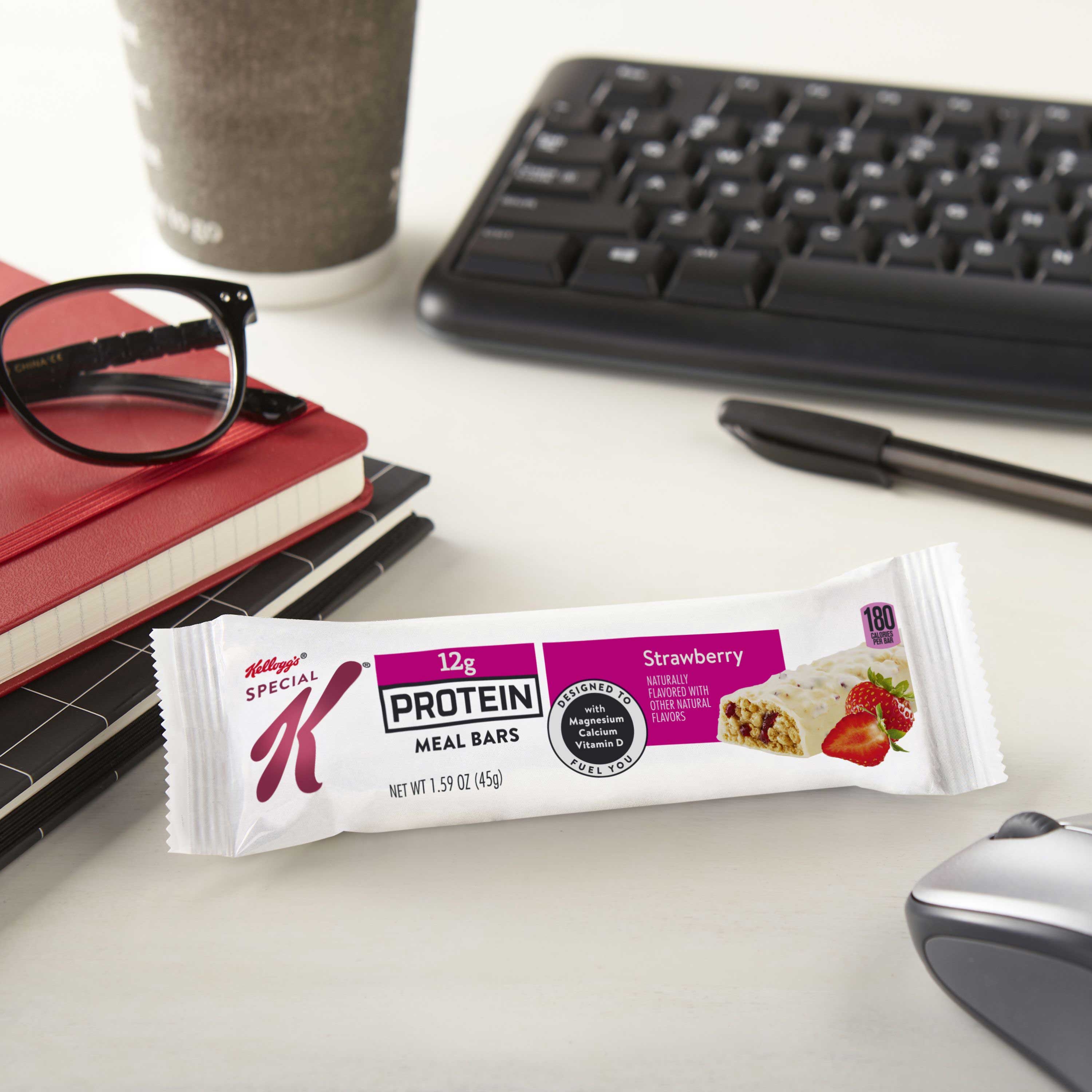 Kelloggs Special K Strawberry Cereal Bar -- 48 per case.