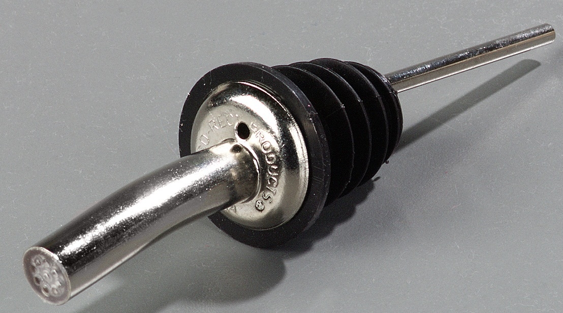 Carlisle Chrome Tapered Screen Liquor Pourer -- 12 per case