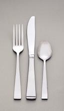 World Tableware World 18/0 Collection New Charm Bread and Butter Knife -- 36 per case