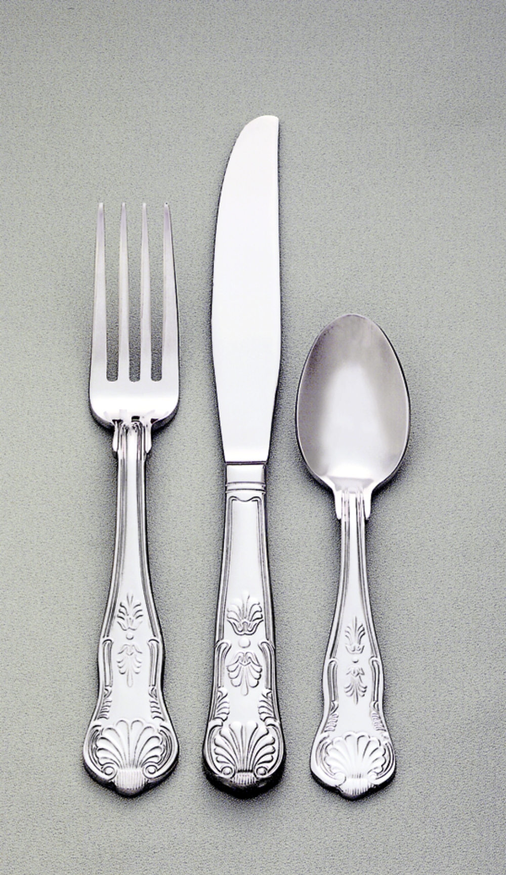 World Tableware 18/0 Collection Kings Stainless Steel European Dinner Fork -- 36 per case.
