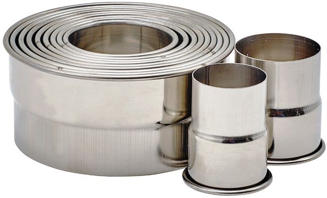 Winco Stainless Steel 11-piece Round Plain Cookie Cutter Set, 2 In Height, 1 Set