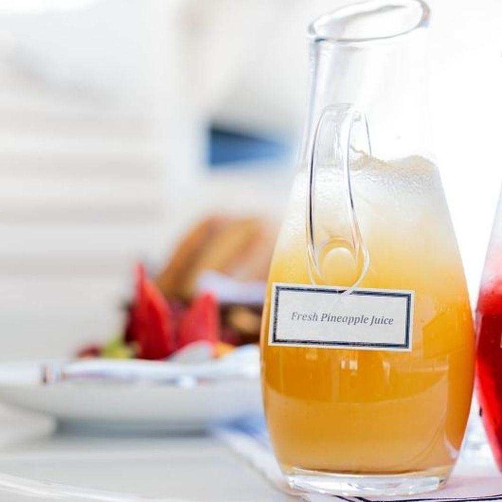 Product gallery 440509858