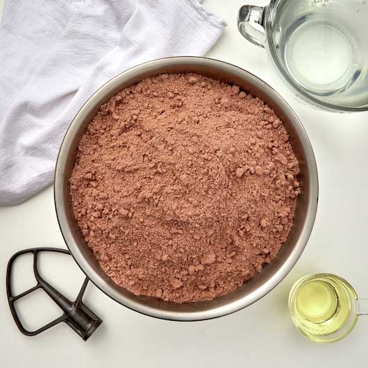 Pillsbury Bakers Plus Red Velvet Cake Mix, 50 Pound.