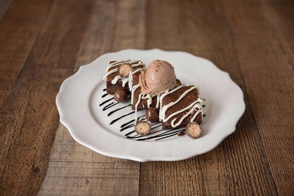 Product gallery 888669084