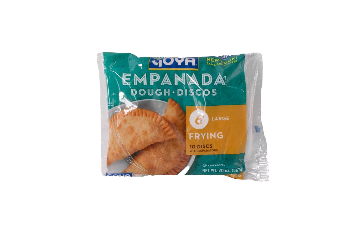 Goya Large White Discos Pastry Dough, 20 Ounce -- 24 per case.