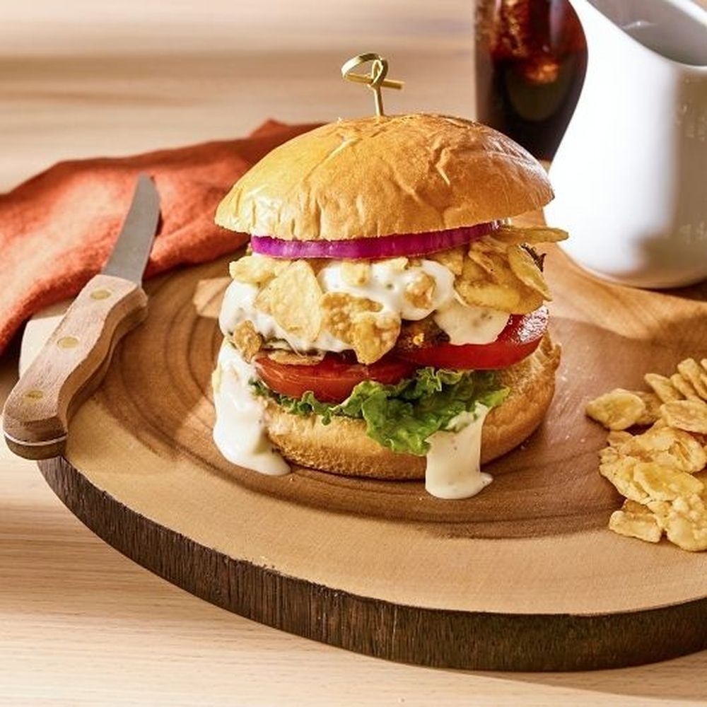 Fresh Gourmet Crispy Roasted Garlic Salad Topping, 3 Ounce Bag -- 12 per case