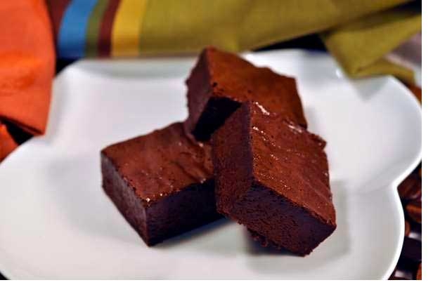 Love and Quiches Classic Cake Brownie, 5.25 Pound -- 2 per case