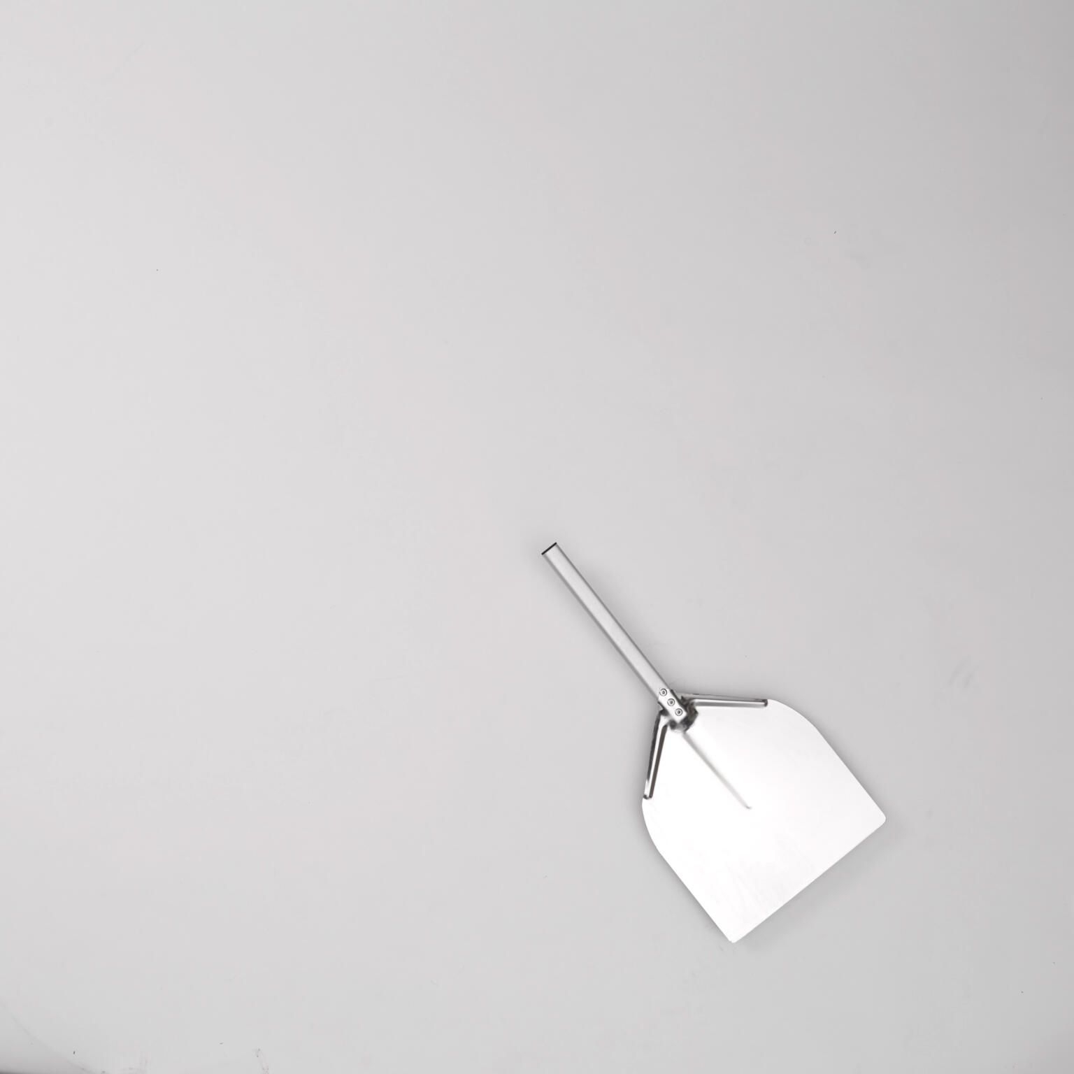 American Metalcraft Deluxe All Aluminum Small Blade Pizza Peel, 27 inch Overall