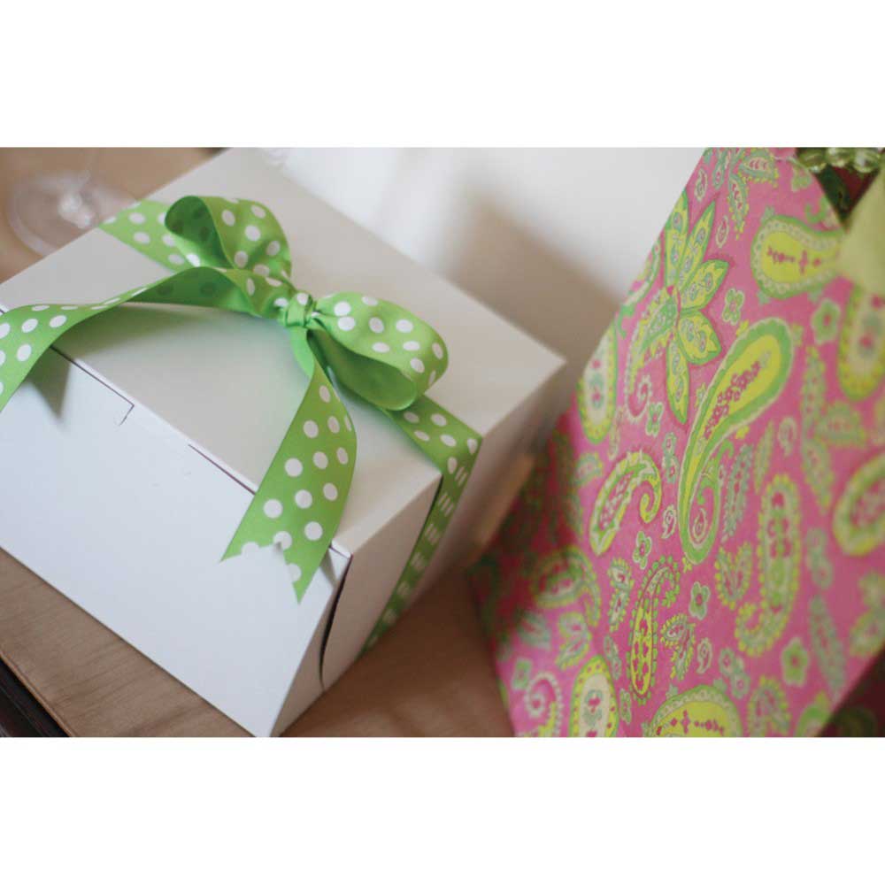 Southern Champion Tray Kraft Paper White Plain Lock Corner Bakery Box, 8 x 8 x 4 inch -- 250 per case