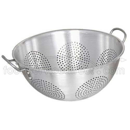 Alegacy Aluminum Colander with Handle, 15 Quart Capacity.